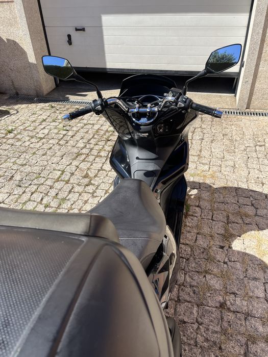 Honda PCX 125– Excelente estado + Mala incluída