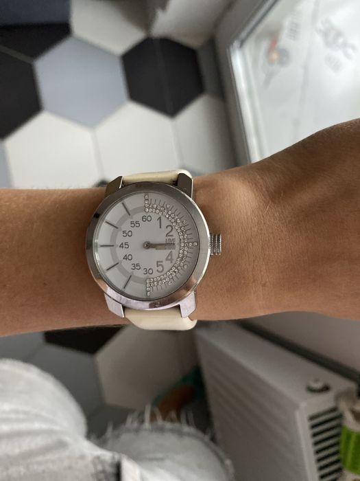 Годинник жіночий LOVE MOSCHINO