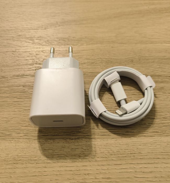 Ładowarka do iPhone 20W + kabel lightning 1 metr + transmiter