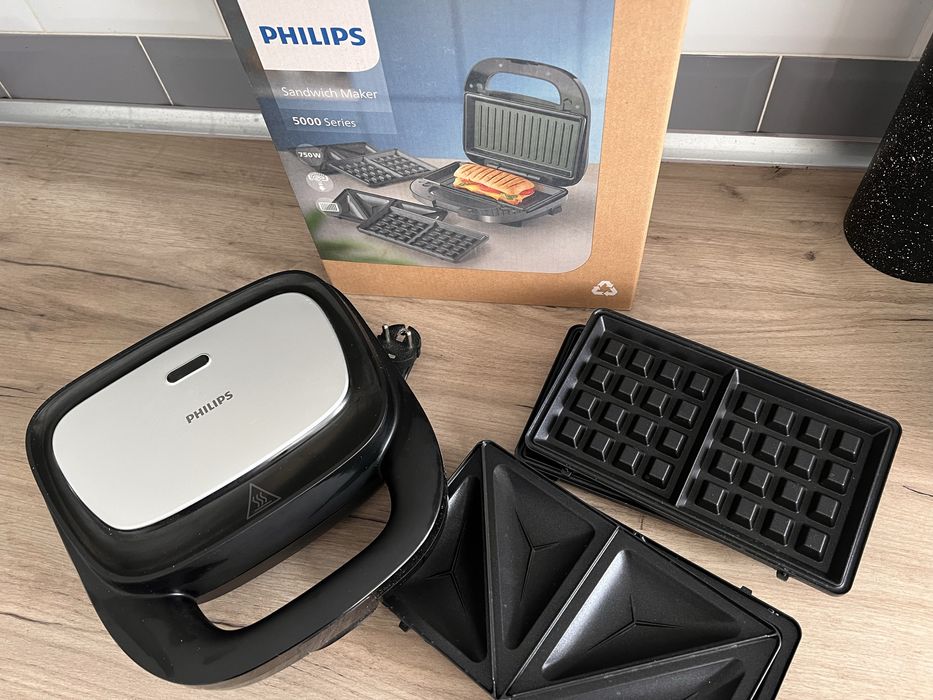 Бутербродниця / гриль / вафельниця PHILIPS Series 5000