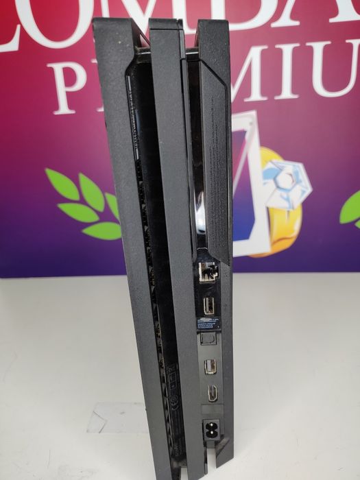 PlayStation 4 pro 1tb