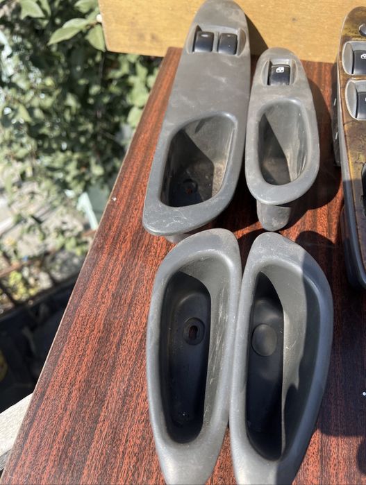 Блок кнопок. Электростеклоподемников. Део нубира леганза такума.