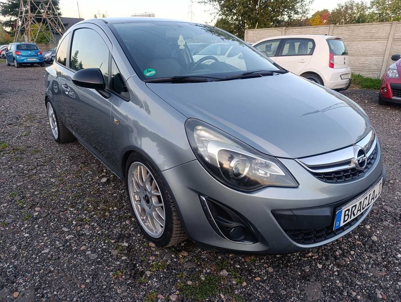 CORSA SPORT 2011r LIFT 1,4 Benz MEGA Niski Przebieg Niemiec 100% OPŁAT