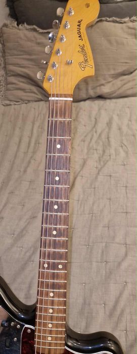Gitara FENDER jaguar VINTERA60s. Pf3 ts.