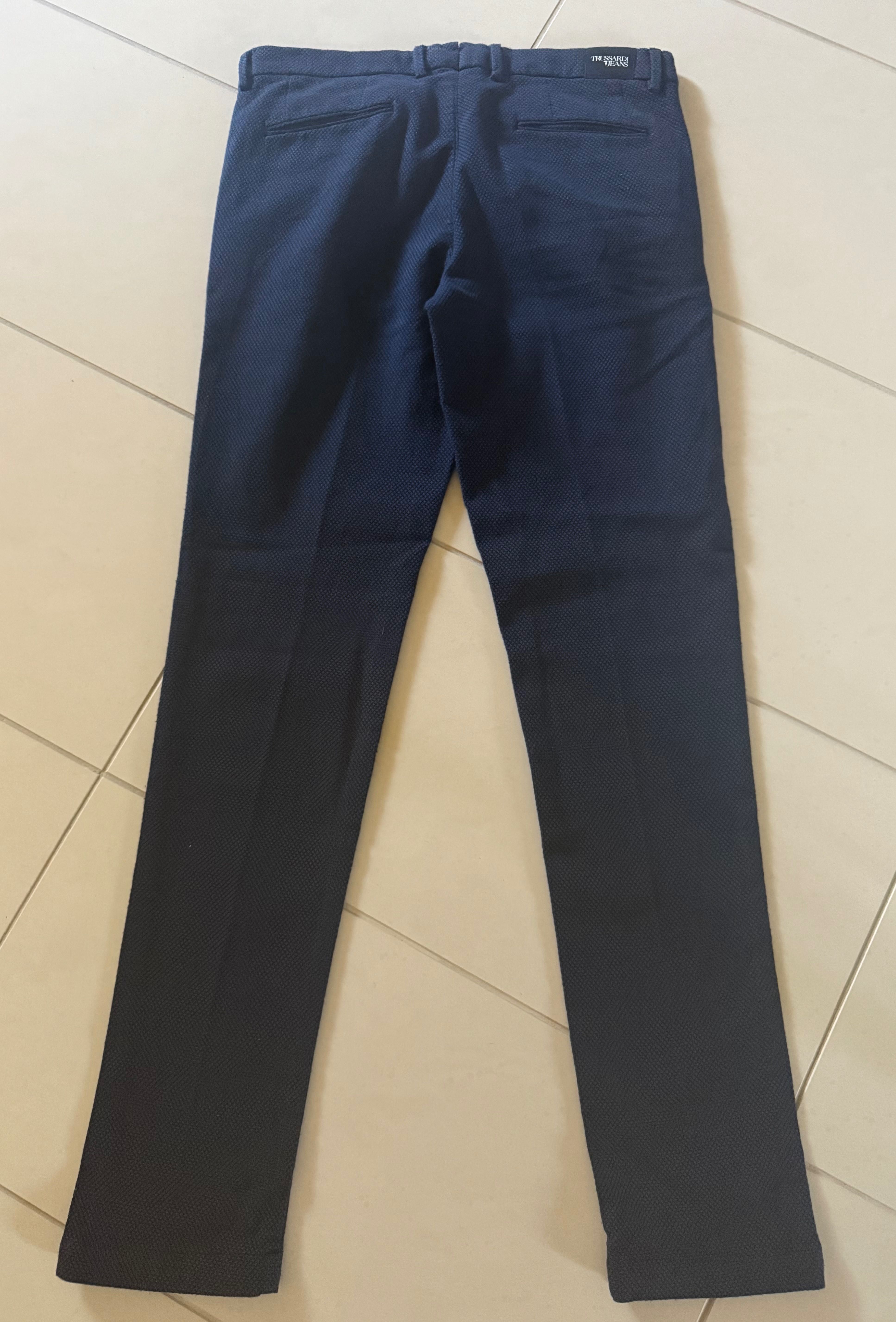 Granatowe męskie spodnie Trussardi Jeans rozmiar 46