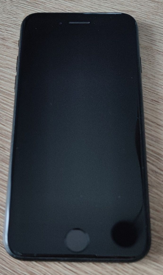Telefon iPhone SE 2022