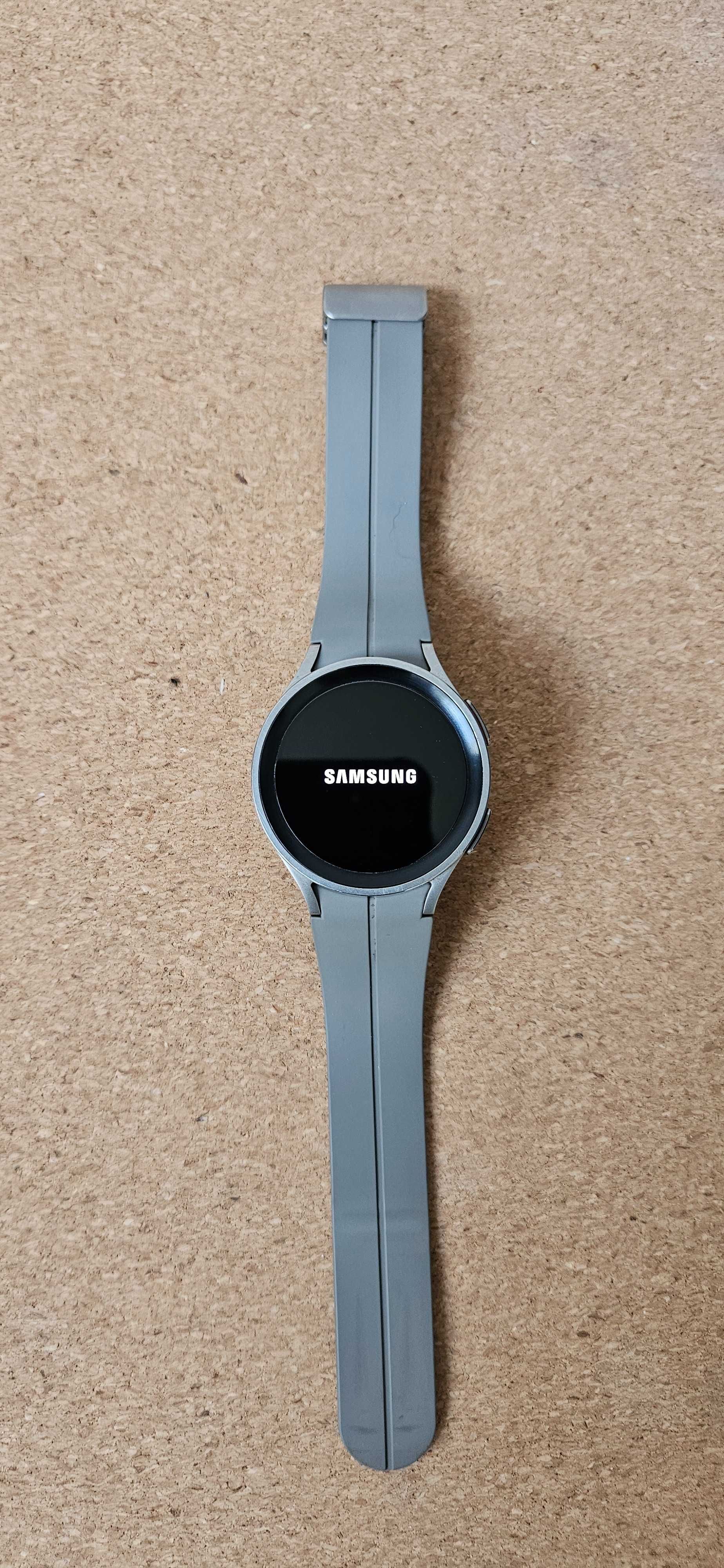 SAMSUNG Galaxy Watch5 Pro 45mm LTE Szary szafirowe szkło SM-R925F