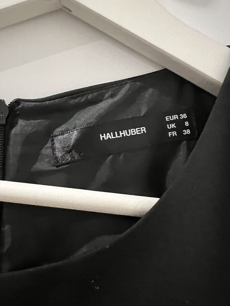 Sukienka mała czarna Hallhuber S
