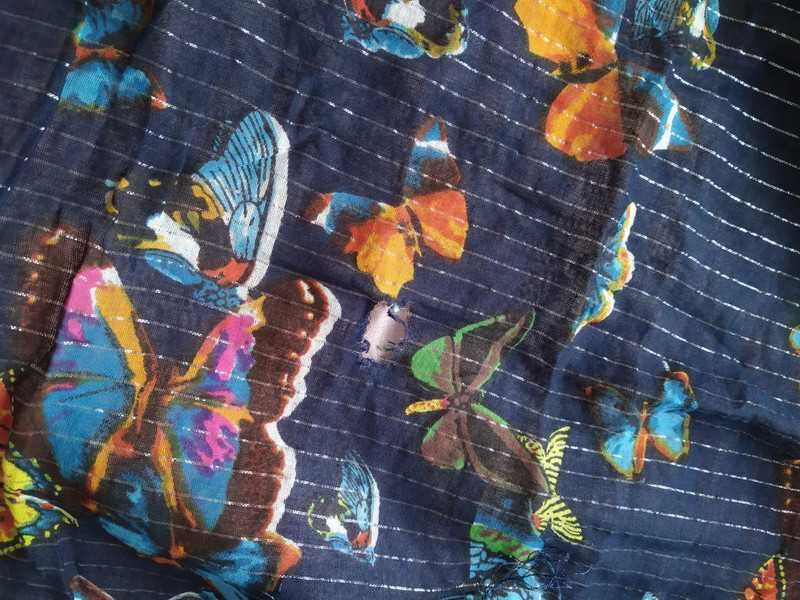 Cienka chusta w motyle