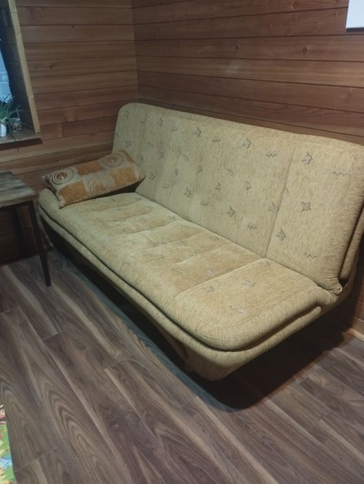 Wersalka rozkładana sofa tapczan