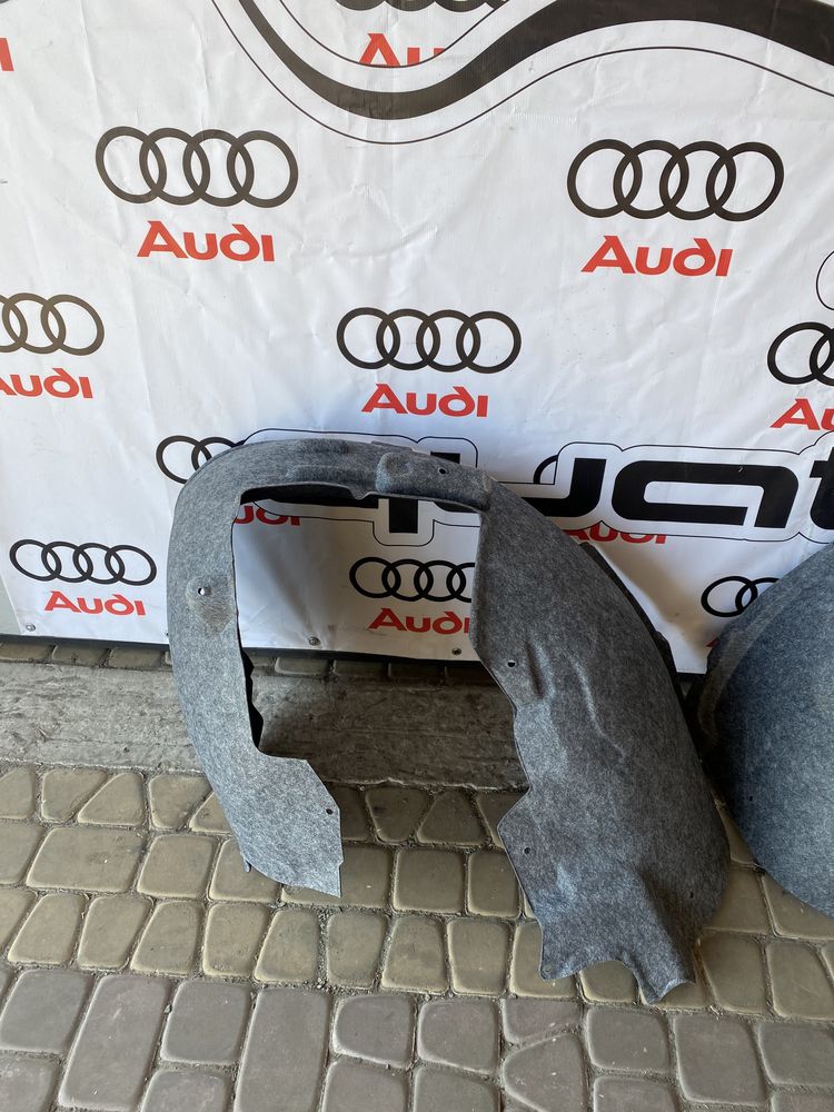 Audi Q5 8R0 підкрилок войлок подкрылок  локер 8R0821171K 8R0821172K