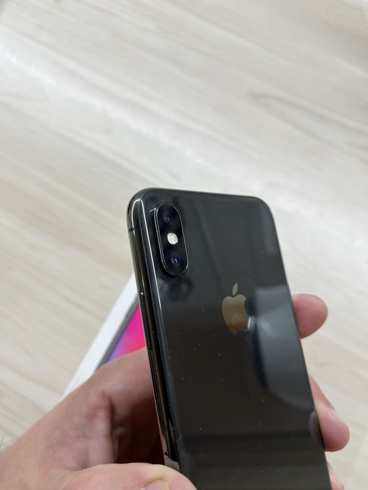 iPhone 10 - х.  На 64 g