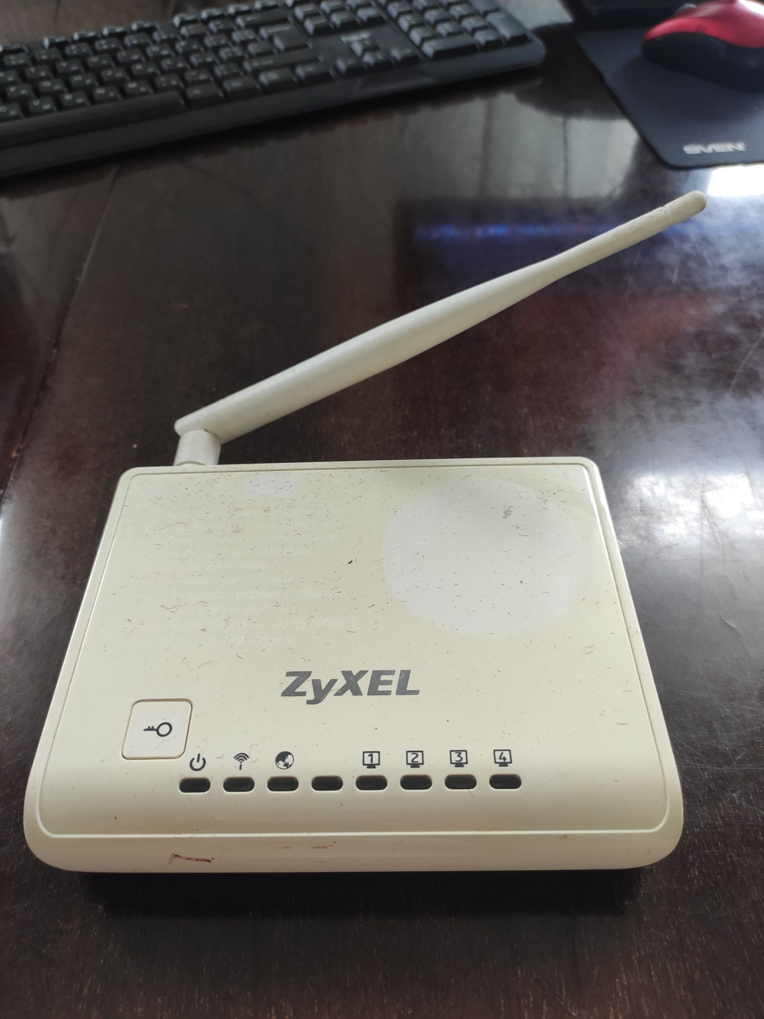 Продам роутер на запчасти ZyXEL