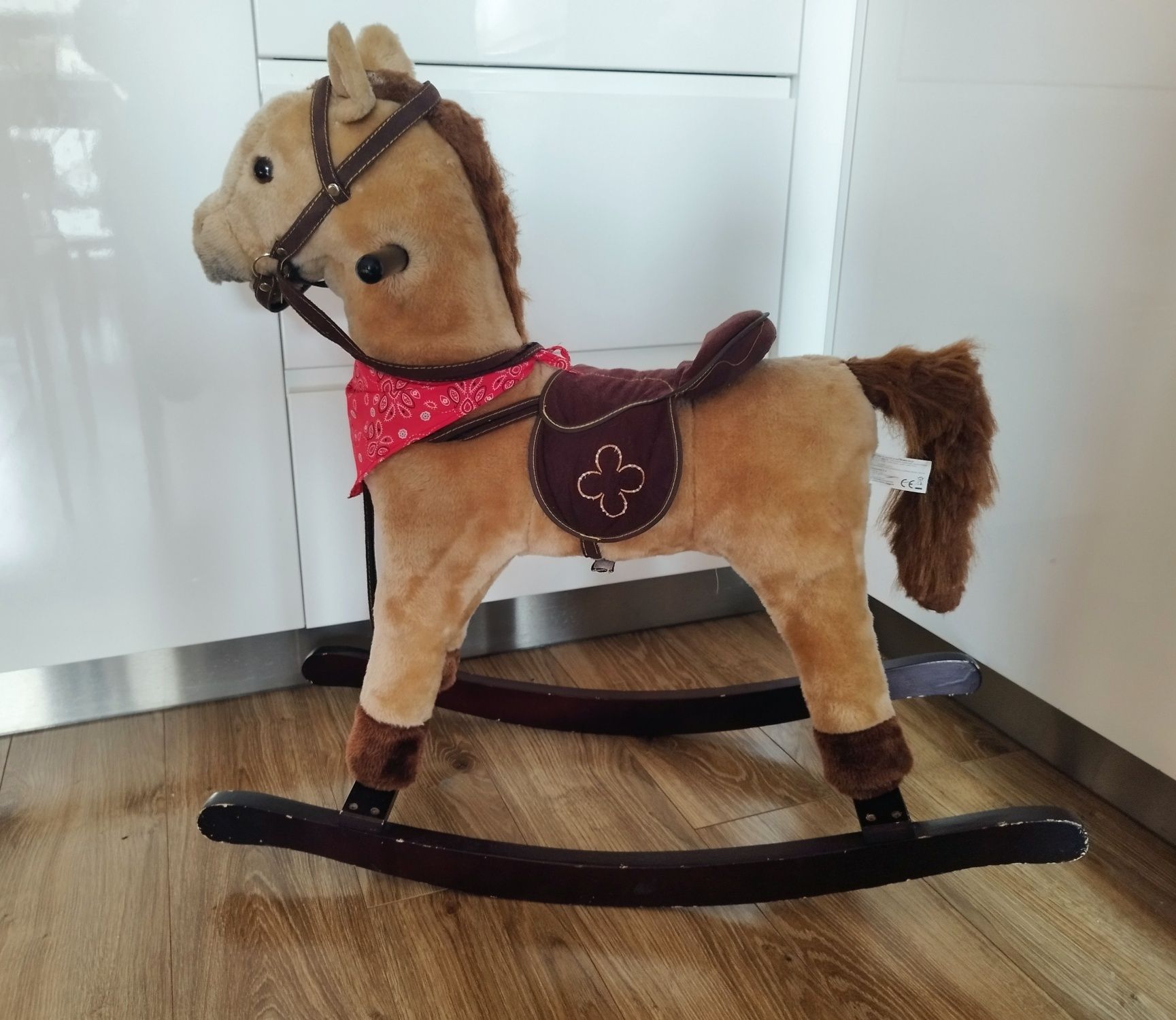 Koń na biegunach dla dziecka Konik zabawka