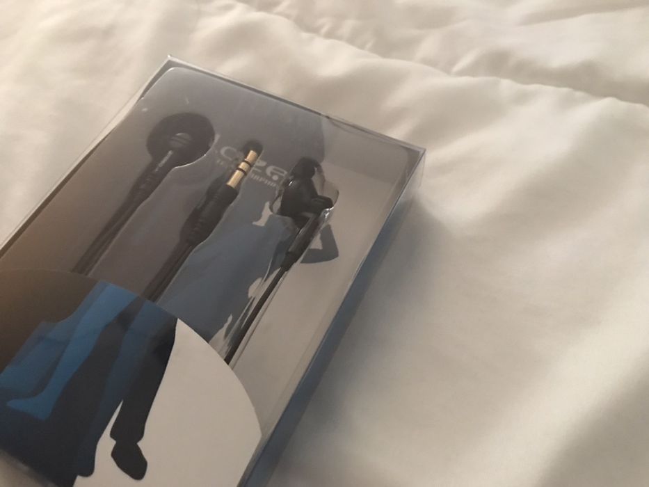 Auscultadores auriculares phones 3,5mm - NOVO