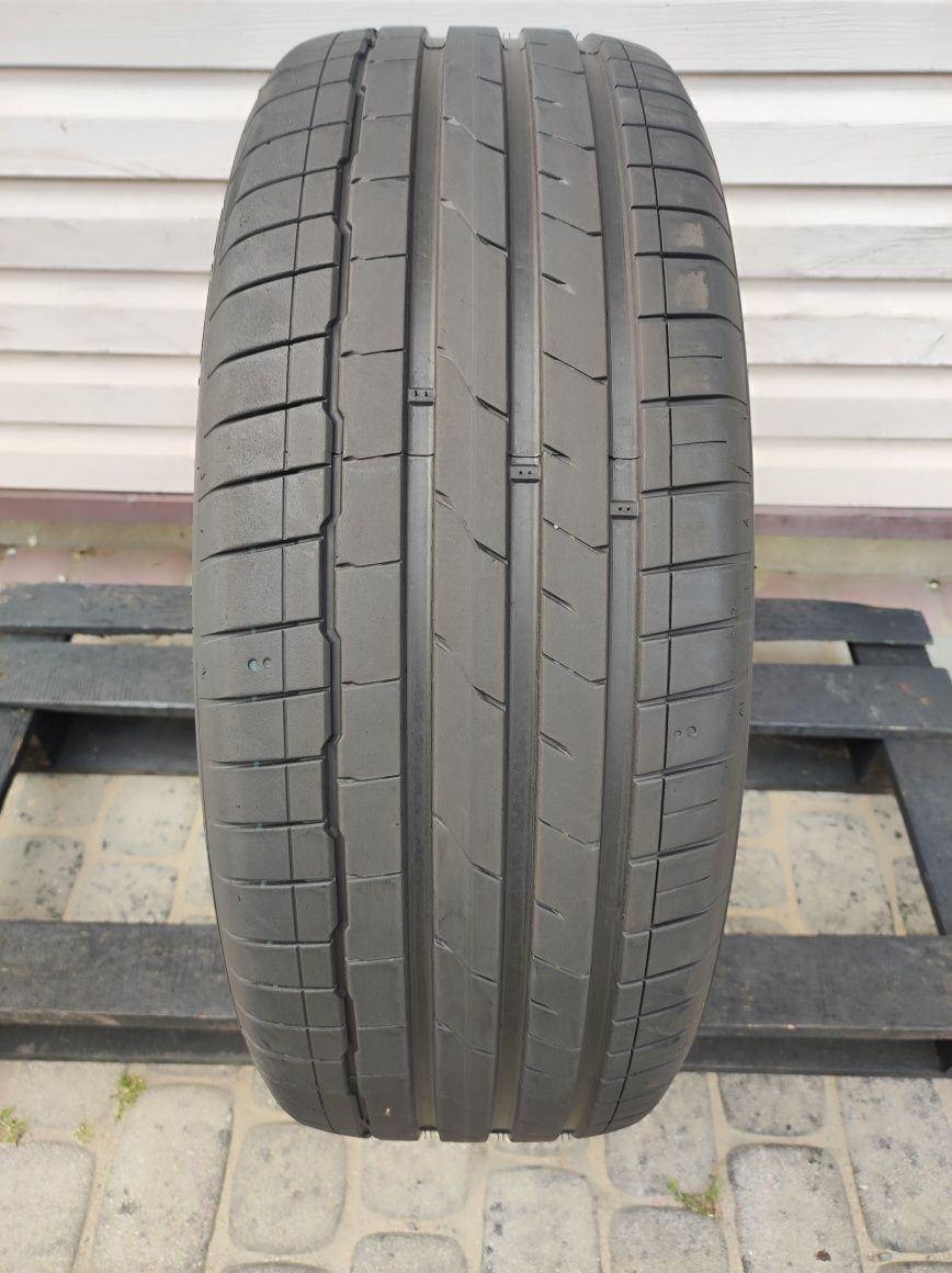 235.55.20 jedna opona Hankook Ventus S1 Evo 3 EV dot 2024