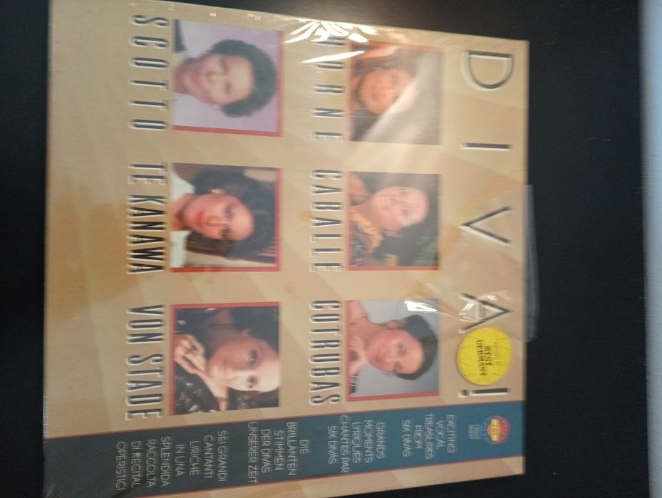 Diva: Six Great Voices 	3x Vinil  Horne, Caballé , Cotrubas ... NOVO