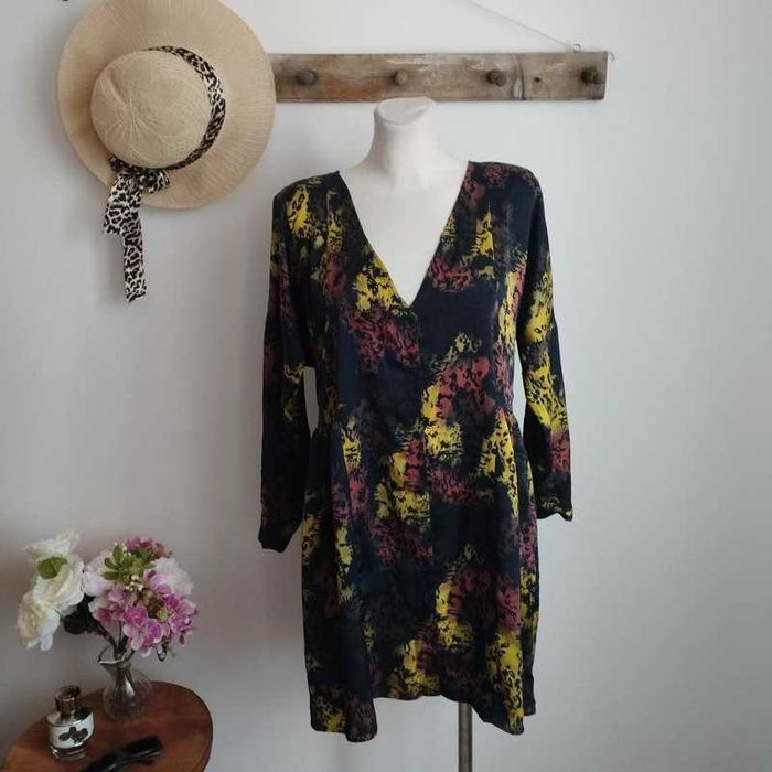 Zwiewna sukienka z długim rękawem Reserved, r. 38/42