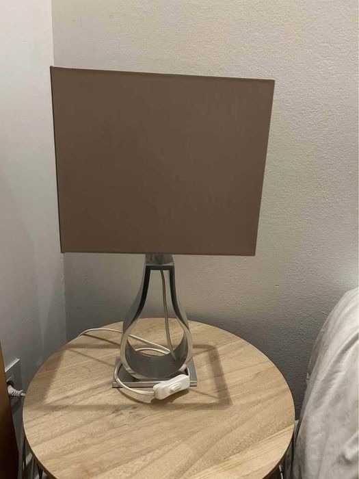 Candeeiro de Mesa em metal