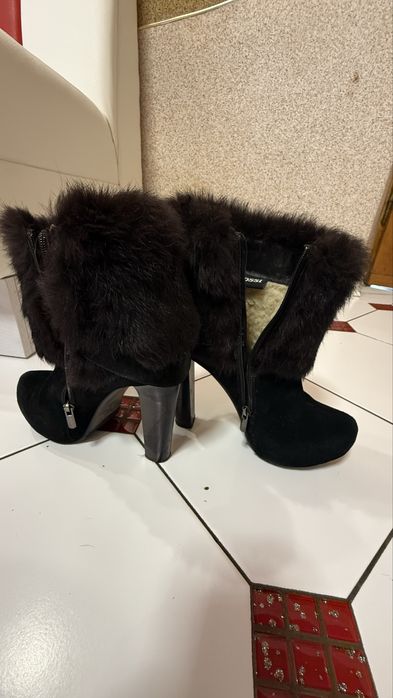 Ботильйони замш натур хутро