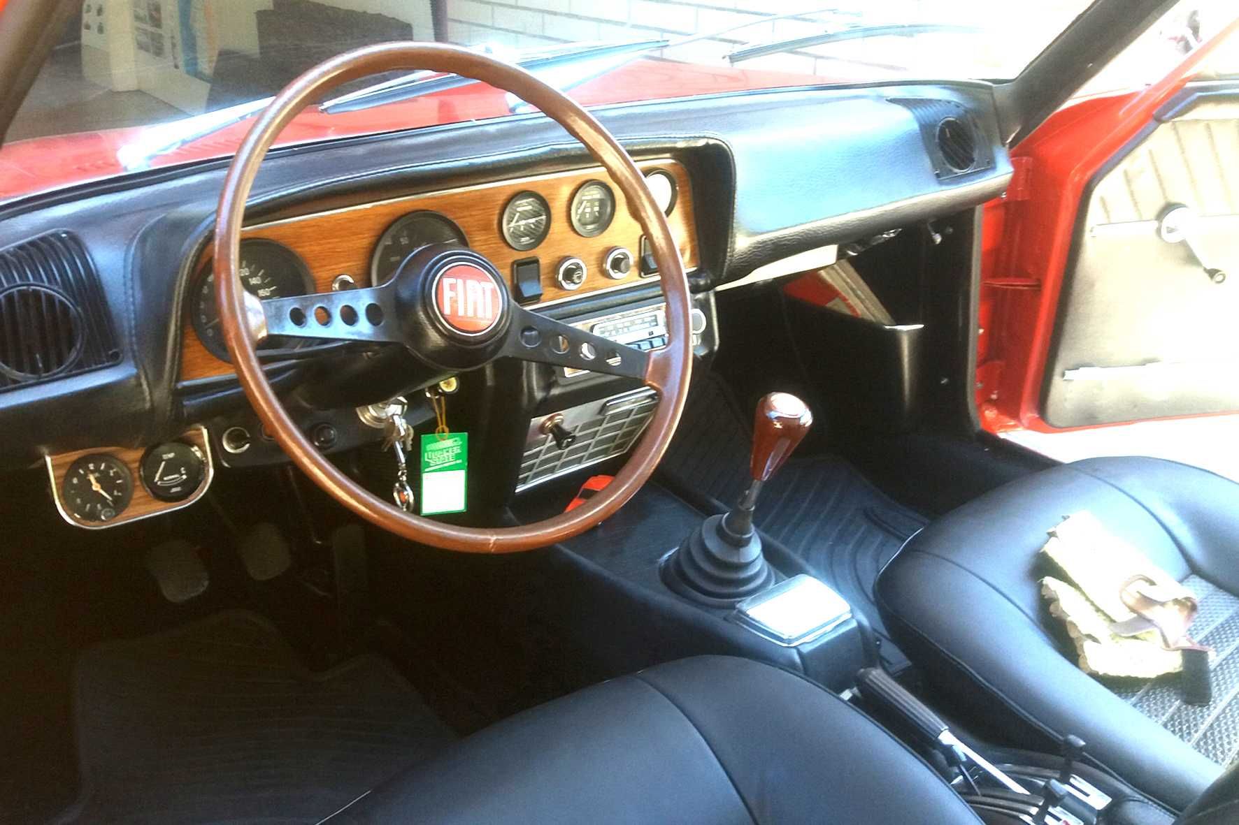 Carro de coleção antigo