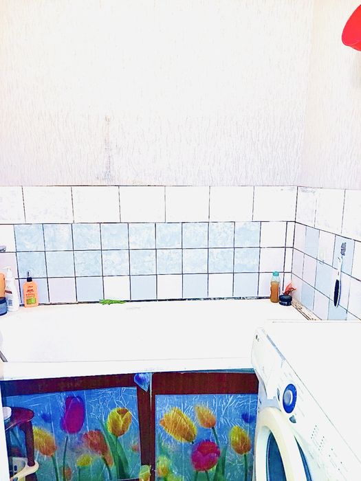 Продам 2х ком квартиру Л/Б 2 мкр