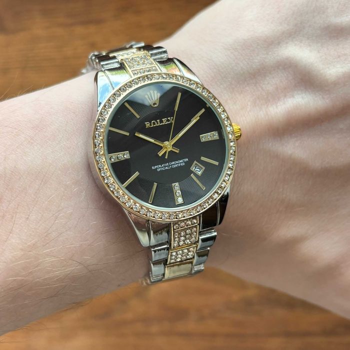 Жіночий годинник Rolex на браслеті комбінованого кольору з датою