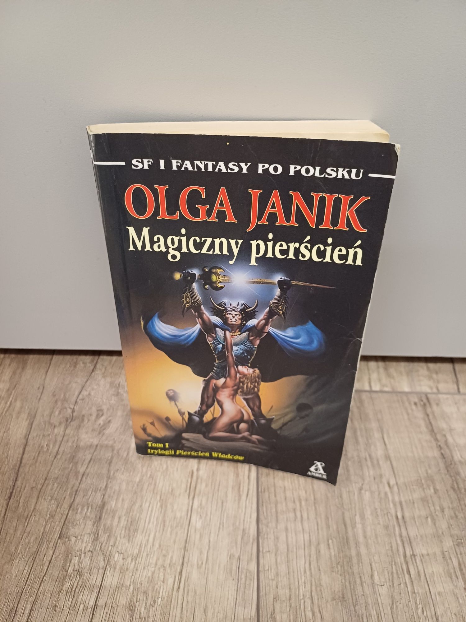 Książka Olga Janik  Magiczny pierścień  Fantasy