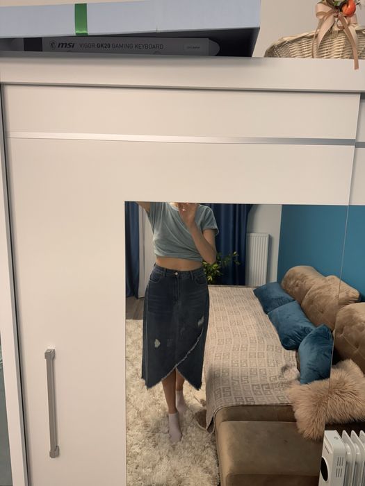 Нова джинсова спідниця