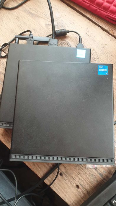 Lenovo ThinkCentre M70q i5 - 11400T, 8Gb, Ssd 240 Gb, Win 11 pro