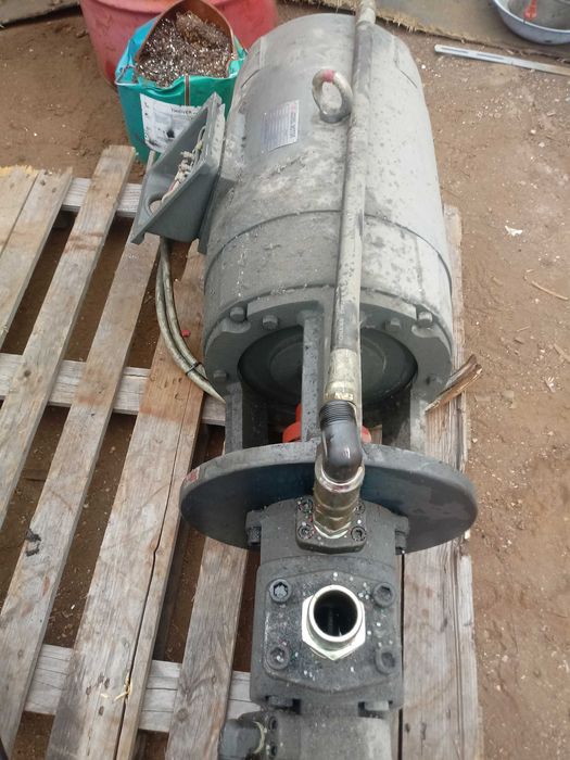 Silnik 30 kW z pompą SQP 31-35