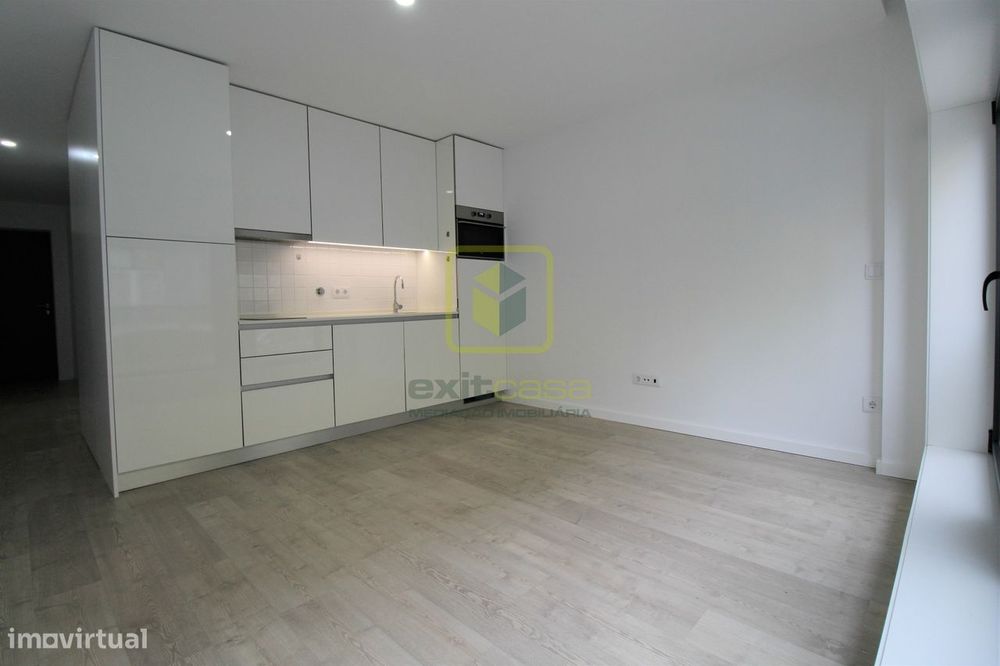 Apartamento T1 Kitchenet para Arrendamento