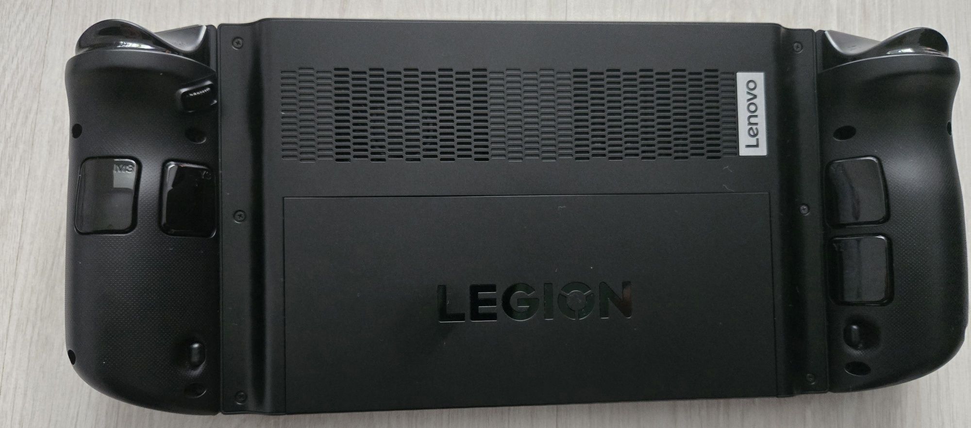 Consola Lenovo Legion go 8APU1
