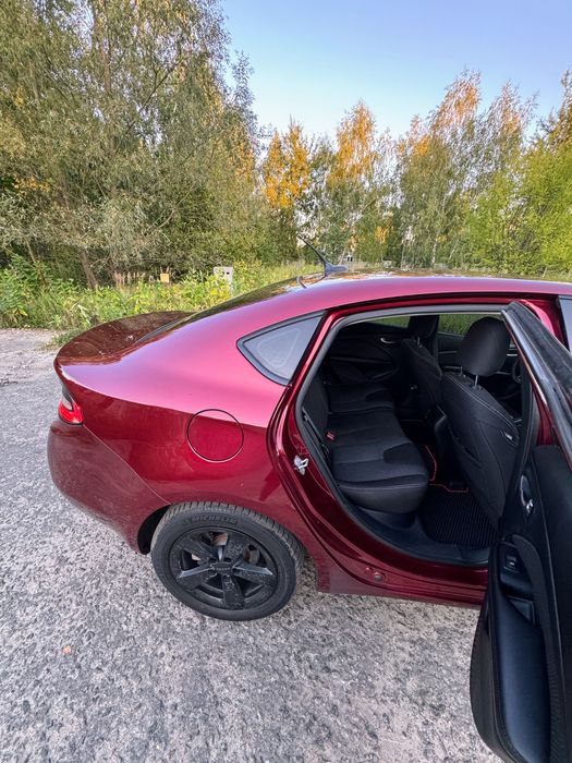 Продаю своє авто Dodge Dart 2.4L SXT 2014 р.