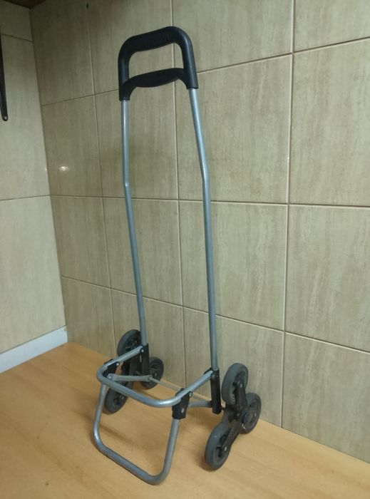 Wózek na zakupy na kółkach