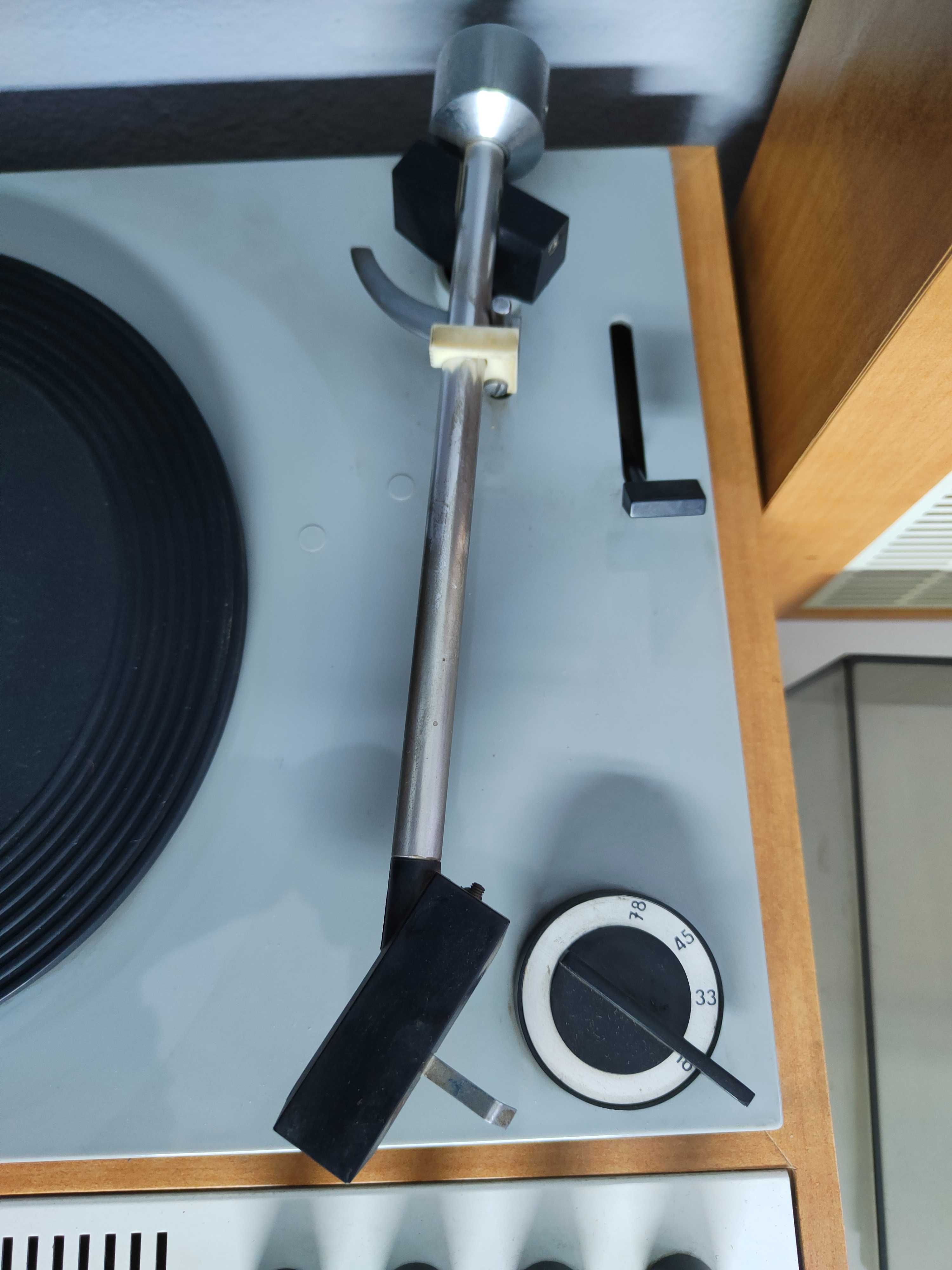 Gramofon RFT Ziphona PERFEKT 506 vintage