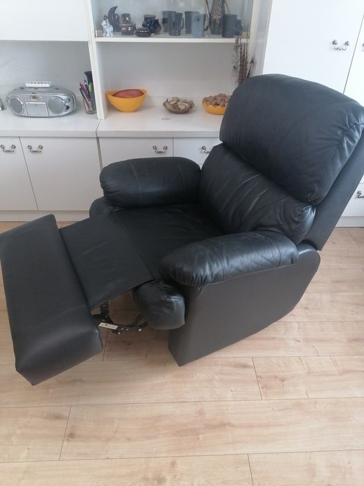 Sprzedam Fotel Skurzanny rozkladany