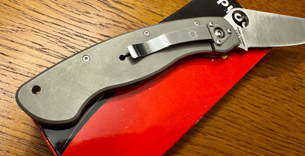 Spyderco military TI