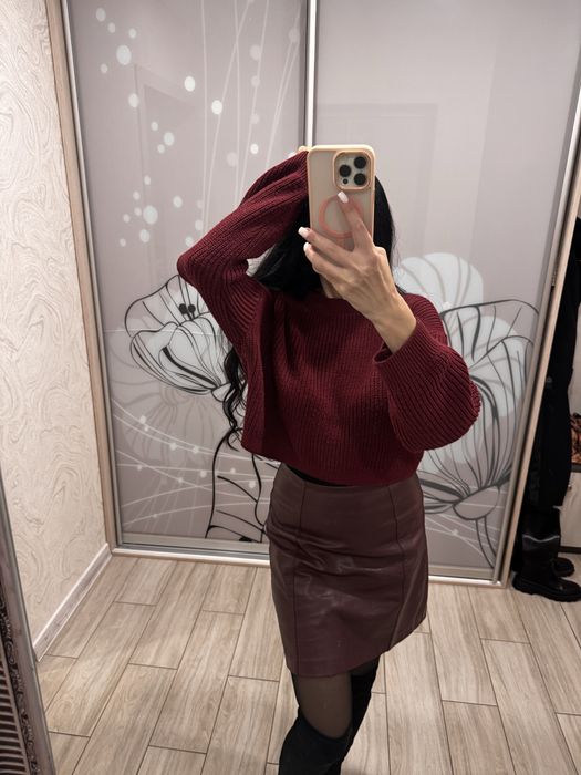 Комплект светер та спідниця бургунді