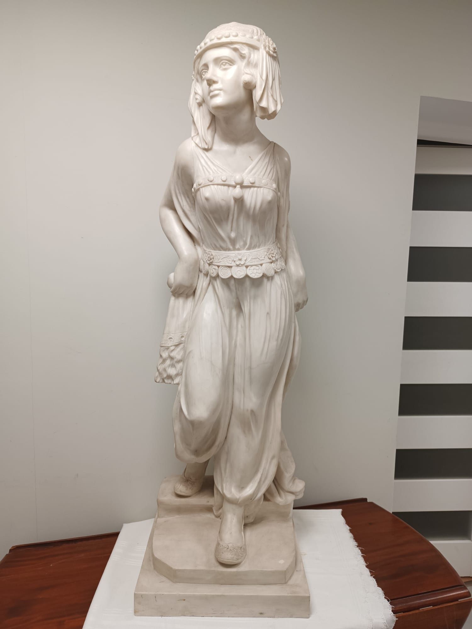 Figura marmur XIX WIEK