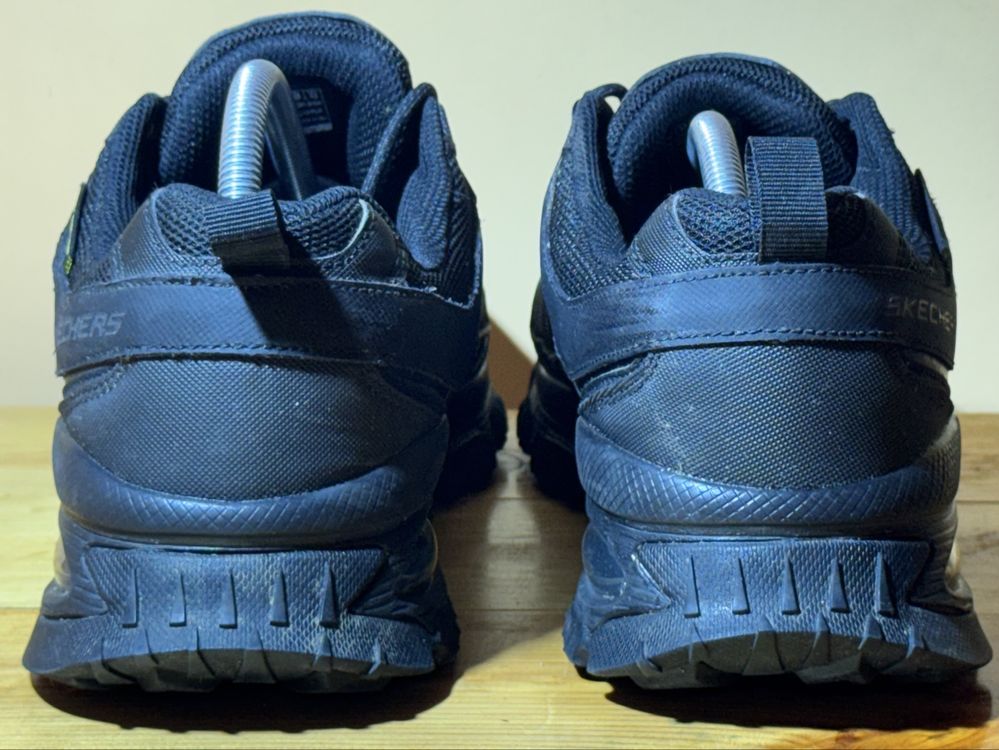 Трекингові кросівки Skechers Water Repellent. Розмір 45(см)