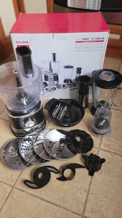 Robot kuchenny z blenderem