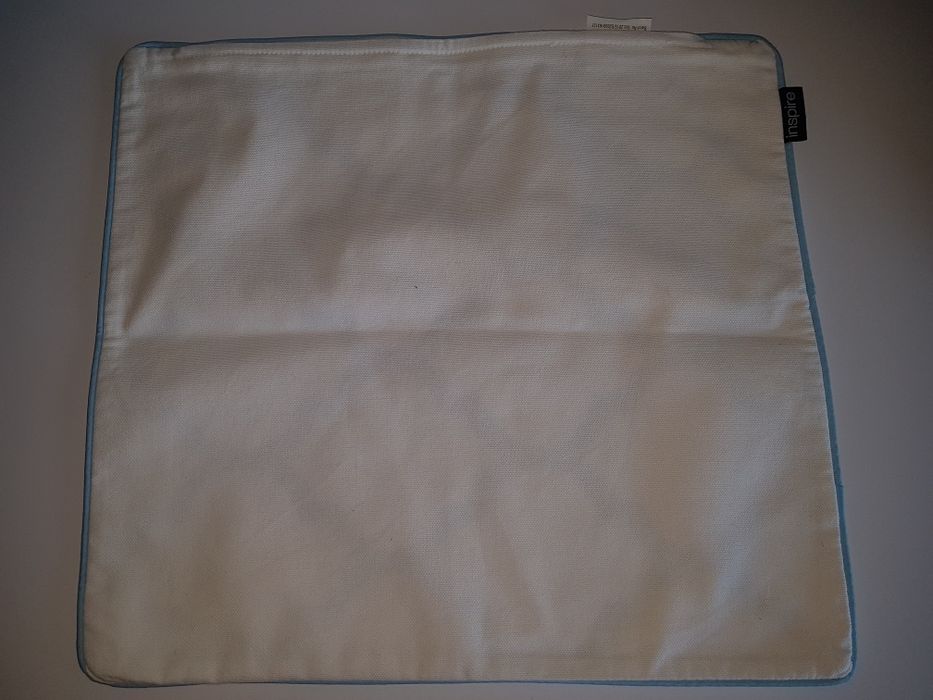 Zestaw poszewek 40x40.