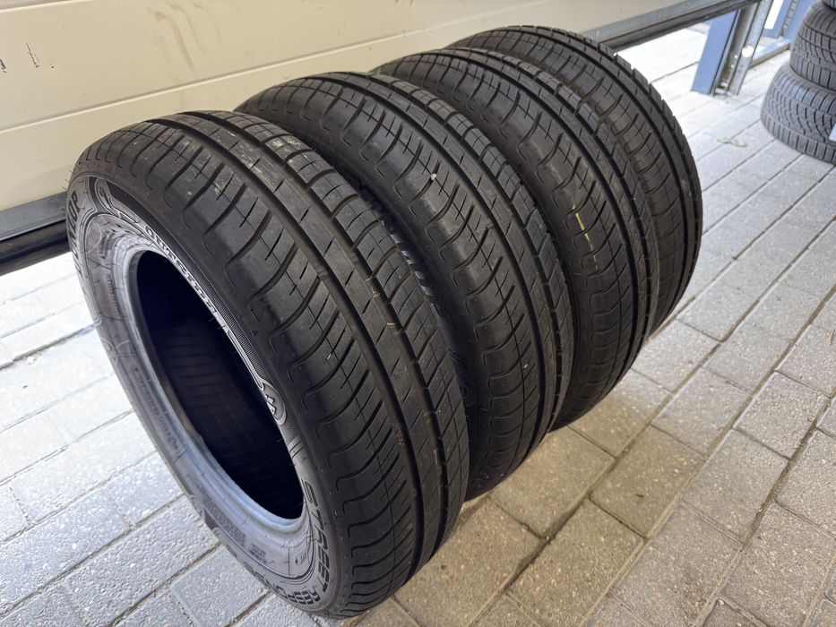 #910 Dunlop Street Response 2 175/70r14 84T 4szt