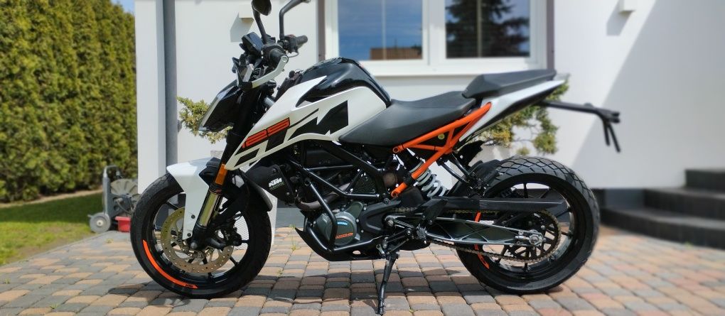 KTM Duke 125 led