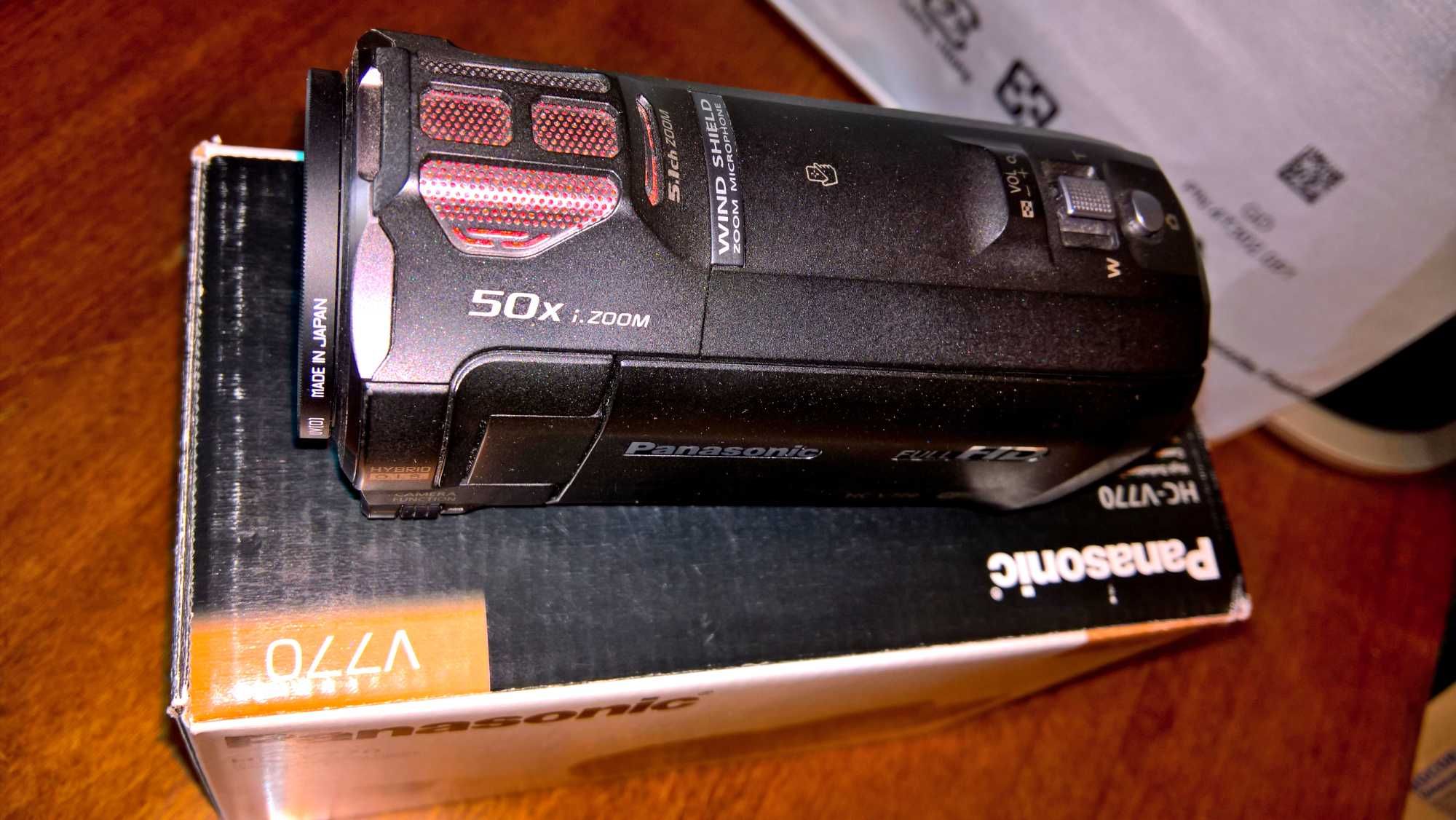 Відеокамера Panasonic HC-V770