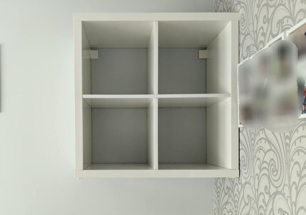 regał KALLAX biały.