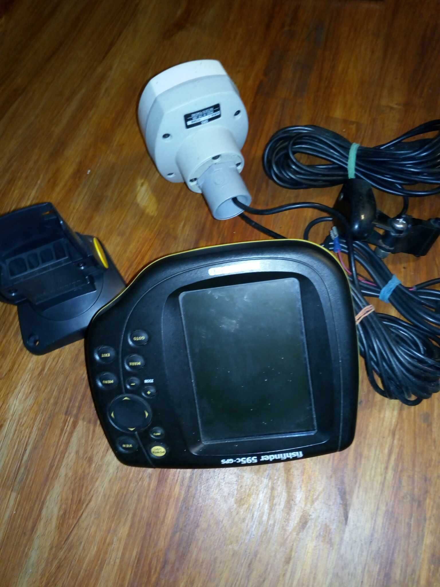 GPS e SONDA Fishfinder 595c  Completo