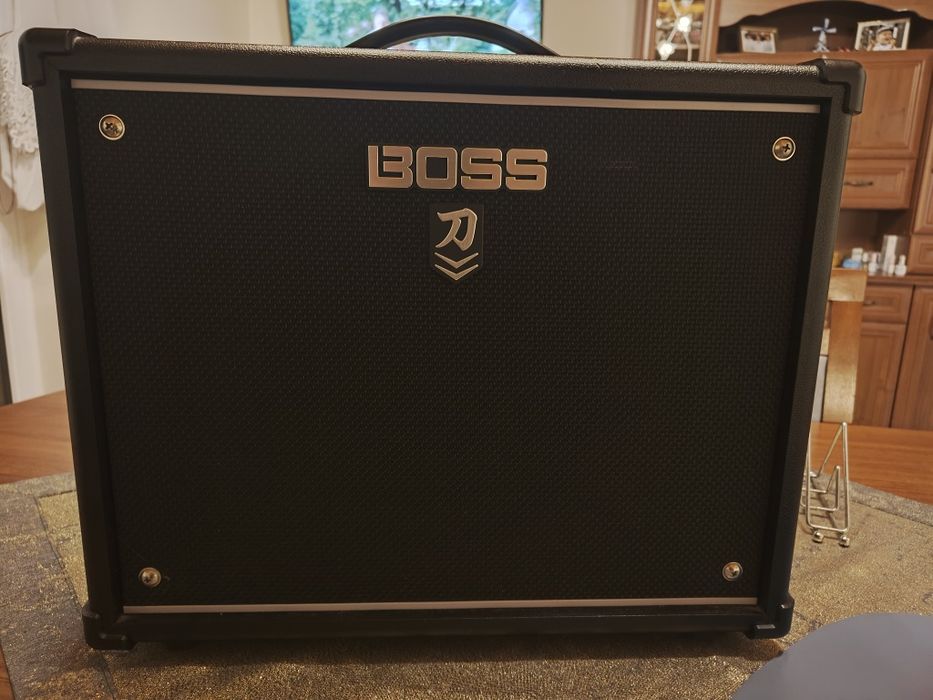BOSS Katana Mk2 50W + footswitch