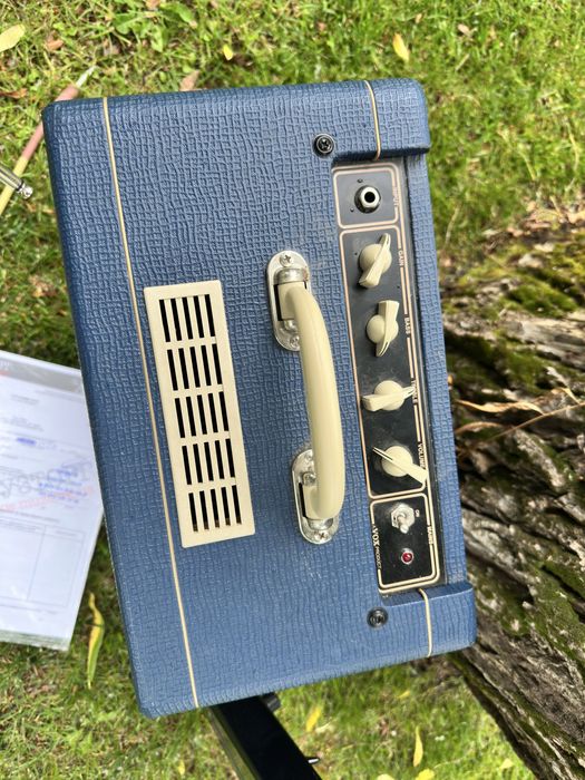 Електрогітара jackson kuxt blk king v bk комбопідсилювач vox